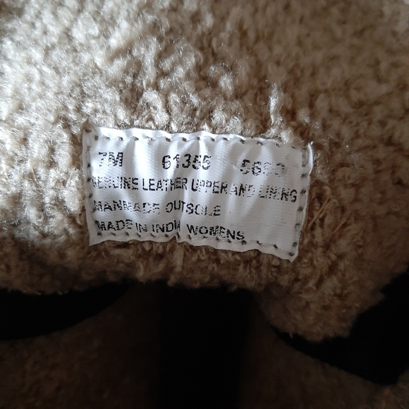 *SOLD* Timberland Suede Sherpa Lined Lace Up Ankle Boots 61355 - Picture 11 of 13